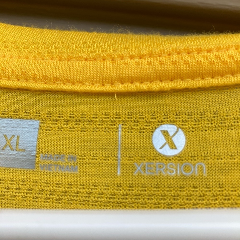 Xersion WorkOut Top - Picture 3 of 3